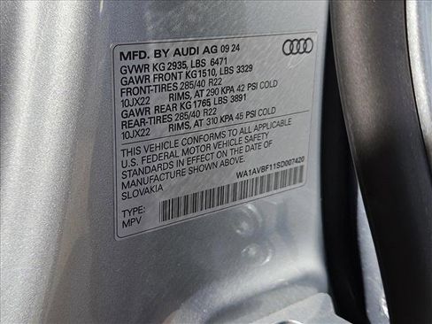 Used 2025 Audi Q8 Premium w/ Black Optic Package AWD/4WD image 17