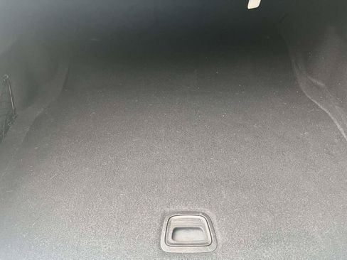 Certified 2018 Mercedes-Benz E 300 4MATIC image 18
