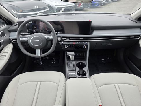 New 2025 Hyundai Sonata SE image 17