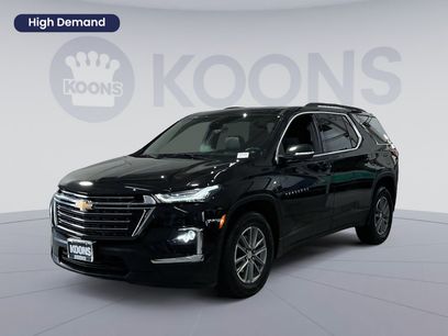 Used 2023 Chevrolet Traverse LT