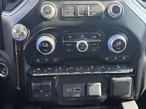 Used 2019 GMC Sierra 1500 SLT AWD/4WD image 11