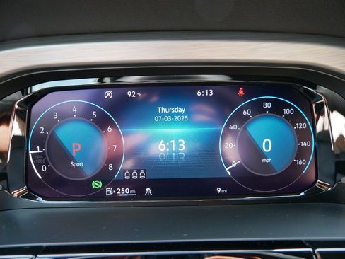 New 2025 Volkswagen Atlas Cross Sport SE image 12