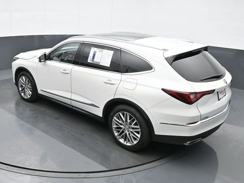 Used 2023 Acura MDX SH-AWD w/ Advance Package image 19