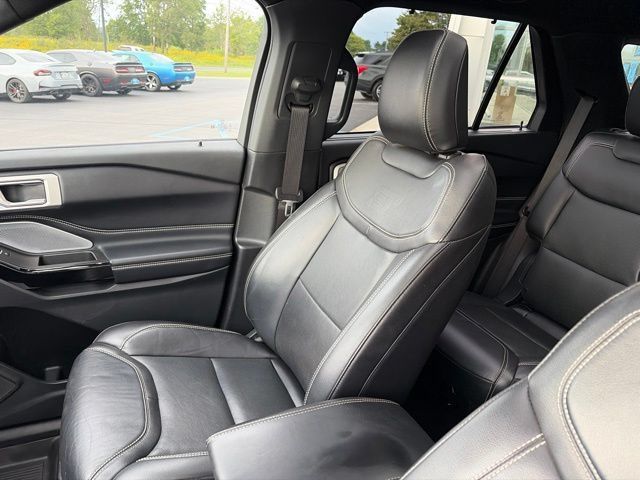 Used 2021 Ford Explorer ST w/ Equipment Group 401A AWD/4WD image 8