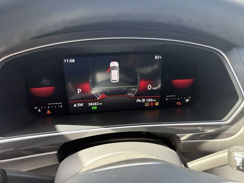 Used 2022 Volkswagen Tiguan SE R-Line image 13