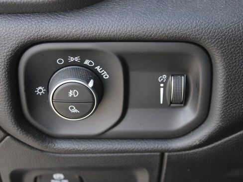 Used 2024 RAM 1500 Big Horn w/ Trailer Tow Group image 12