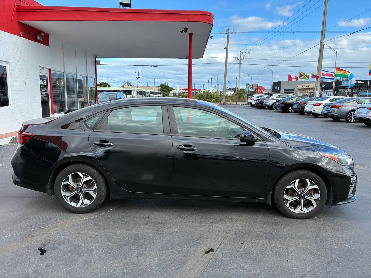 Used 2019 Kia Forte LXS FWD image 9