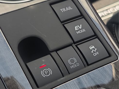 New 2026 Toyota Highlander Platinum AWD/4WD image 22