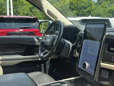 Certified 2024 Ford Expedition Max Platinum AWD/4WD image 33