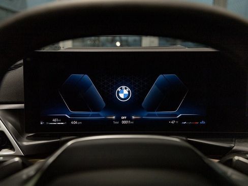 Used 2026 BMW 330i xDrive Sedan w/ Premium Package image 27