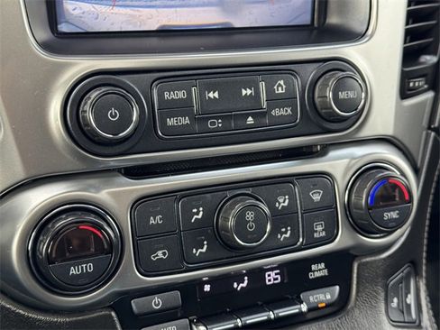 Certified 2018 Chevrolet Suburban LT image 17