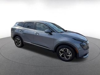 Used 2025 Kia Sportage LX video 2