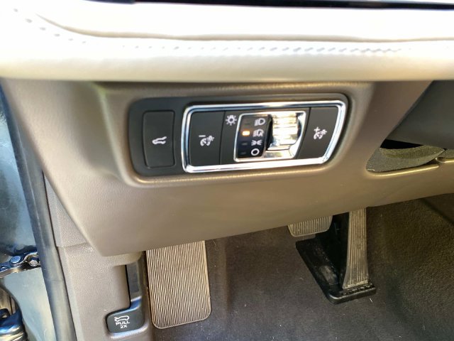 Used 2022 Lincoln Aviator Reserve w/ Equipment Group 201A AWD/4WD image 15