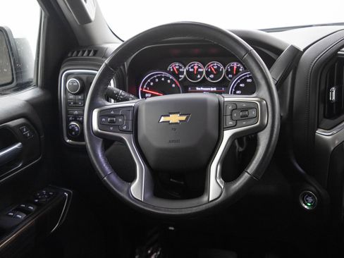 Used 2021 Chevrolet Silverado 1500 LT AWD/4WD image 17