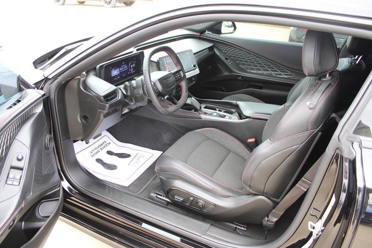 Used 2025 Dodge Charger Daytona R/T w/ Quick Order Package 25M R/T AWD/4WD image 9