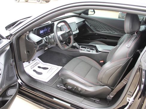 Used 2025 Dodge Charger Daytona R/T w/ Quick Order Package 25M R/T AWD/4WD image 9