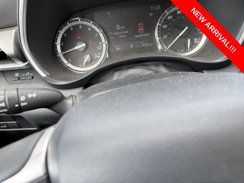 Used 2022 Toyota Highlander XLE FWD image 10