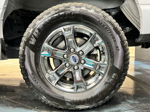 Used 2023 Ford F150 Lariat w/ Trailer Tow Package image 25