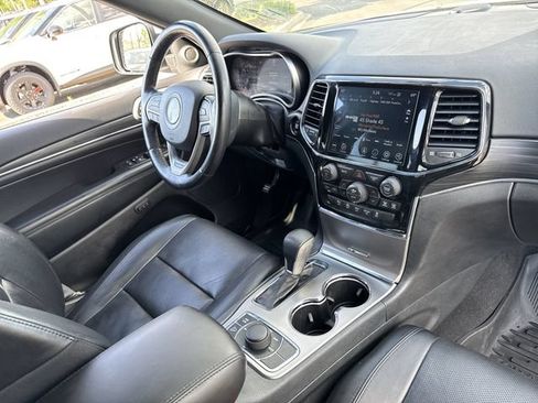 Used 2020 Jeep Grand Cherokee Limited w/ Luxury Group II AWD/4WD image 29