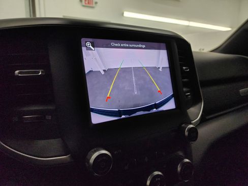 Used 2019 RAM 1500 Big Horn image 16