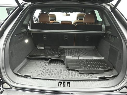 Certified 2023 Lincoln Nautilus Reserve w/ Equipment Group 202A image 25