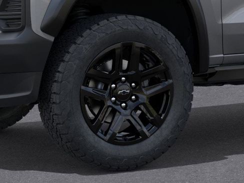 New 2025 Chevrolet Colorado Trail Boss w/ Midnight Edition image 9