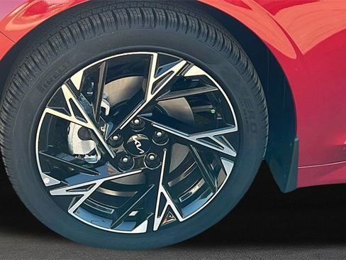 New 2025 Kia K5 GT-Line image 11