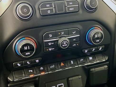 Used 2020 Chevrolet Silverado 1500 LTZ w/ LTZ Plus Package AWD/4WD image 19