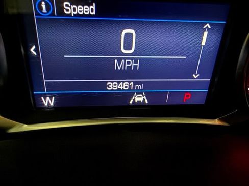 Used 2023 GMC Terrain SLE w/ Driver Convenience Package image 20