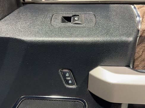 Used 2018 Ford F250 Lariat w/ Lariat Value Package image 24