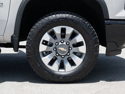 New 2026 Chevrolet Silverado 2500 Custom w/ Custom Value Package AWD/4WD image 11