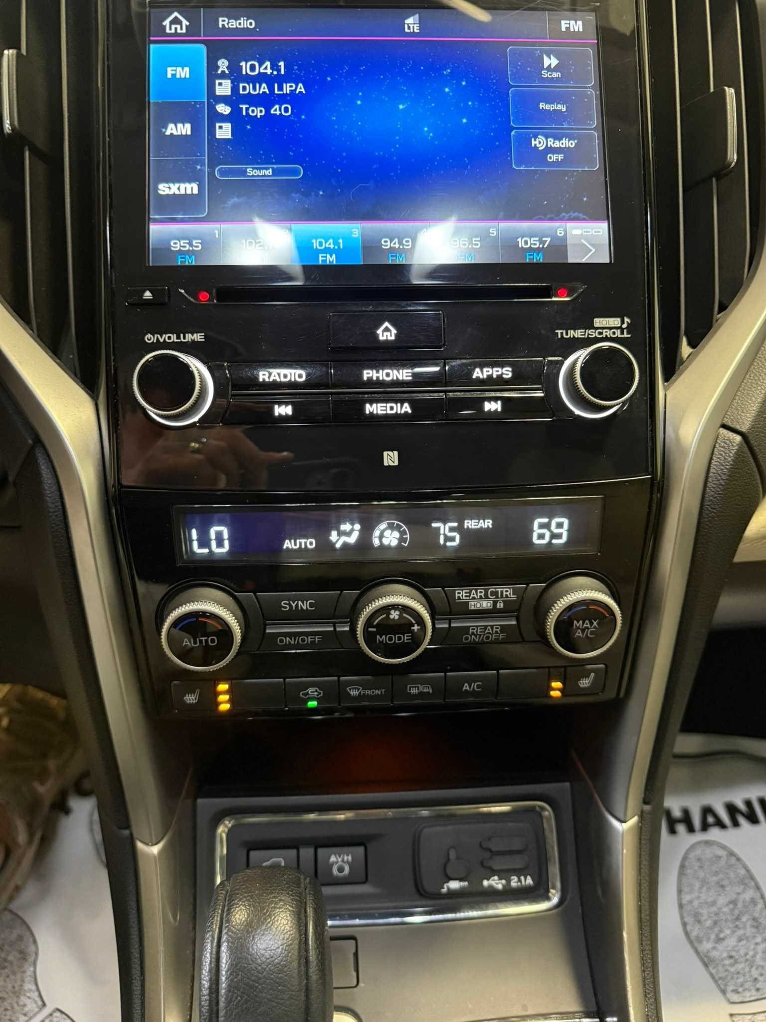 Used 2020 Subaru Ascent Premium w/ Convenience Package AWD/4WD image 35