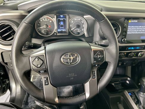Used 2023 Toyota Tacoma SR5 AWD/4WD image 10