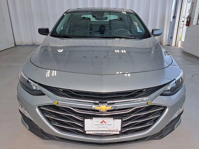 Used 2024 Chevrolet Malibu LT FWD image 3