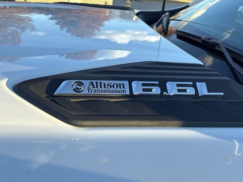 Used 2025 Chevrolet Silverado 2500 LTZ w/ LTZ Plus Package image 12