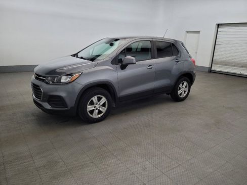 Used 2020 Chevrolet Trax LS w/ Tint and Cruise Package AWD/4WD image 2