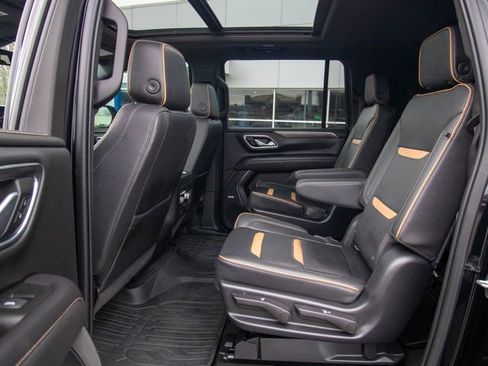 Used 2022 GMC Yukon XL AT4 w/ Max Trailering Package image 9