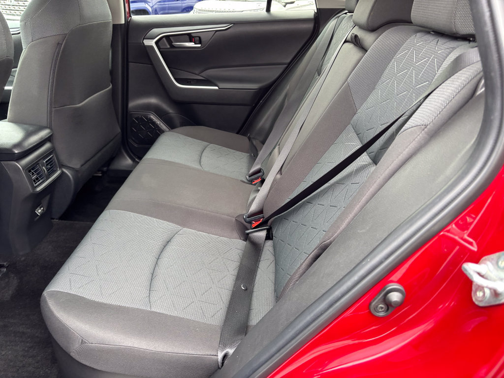Certified 2025 Toyota RAV4 XLE AWD/4WD image 45