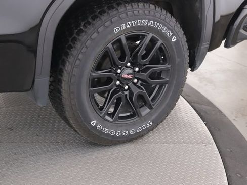 Used 2023 GMC Sierra 1500 Elevation AWD/4WD image 14