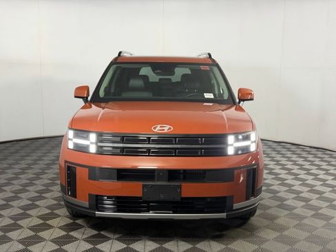 Used 2025 Hyundai Santa Fe Limited image 12