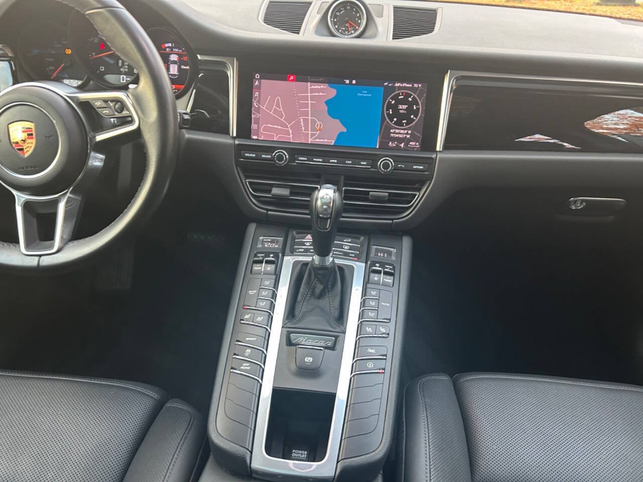 Used 2019 Porsche Macan AWD/4WD image 8