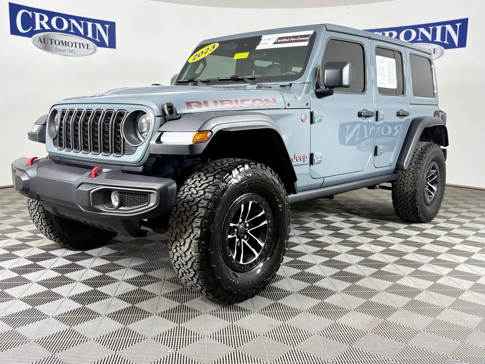 Used 2024 Jeep Wrangler Unlimited Rubicon w/ XTREMEE 35" Tire Package AWD/4WD image 32