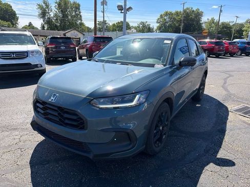Used 2024 Honda HR-V Sport image 3