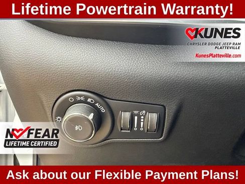 Used 2026 Jeep Compass Limited AWD/4WD image 21
