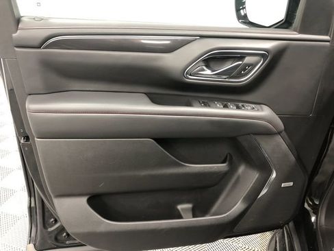 Used 2023 Chevrolet Suburban RST w/ Sport Performance Package image 13