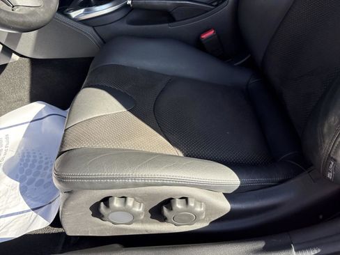 Used 2019 Nissan 370Z Touring Sport image 15