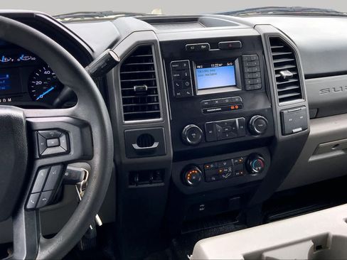 Used 2021 Ford F450 XL w/ Power Equipment Group RWD image 7