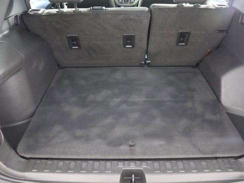 Used 2022 Chevrolet Equinox LS AWD/4WD image 19