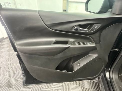 Used 2022 Chevrolet Equinox LT AWD/4WD image 6