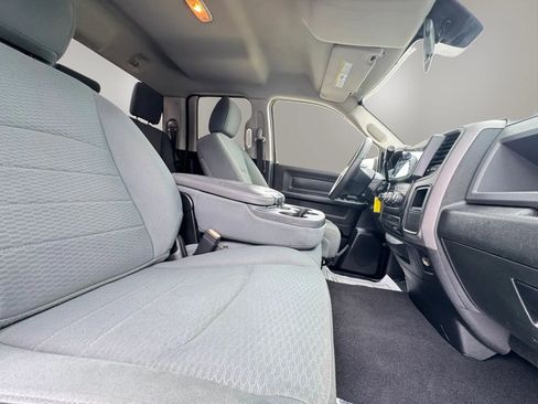 Used 2014 RAM 1500 Express RWD image 14